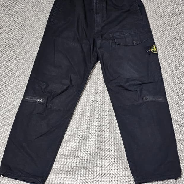 스톤아일랜드 립스탁 루즈핏 카고 팬츠