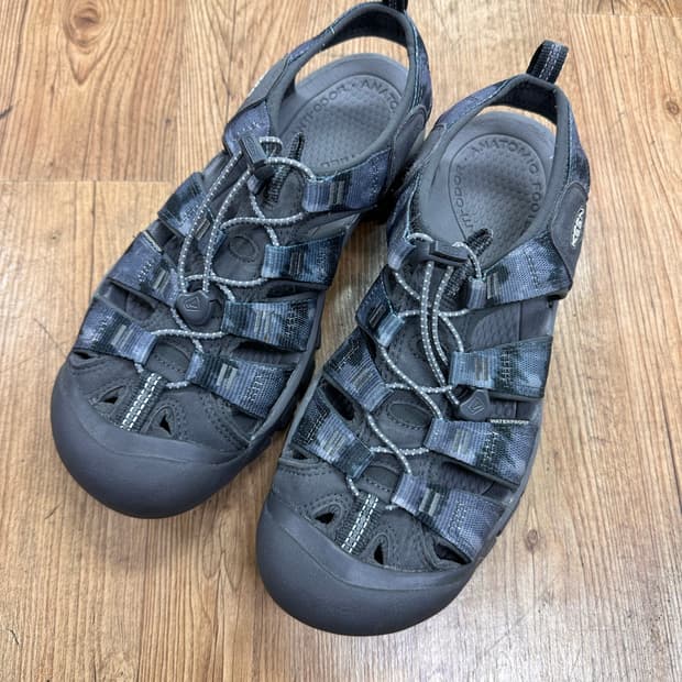 (275)KEEN 킨 뉴포트 H2 마그넷 그레이 타이다이