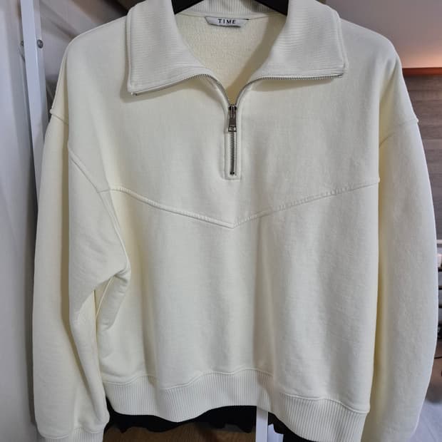 타임옴므 하프집업 카라 맨투맨 105 아이보리