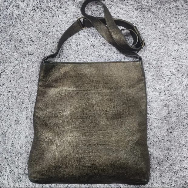 불가리 크로스백