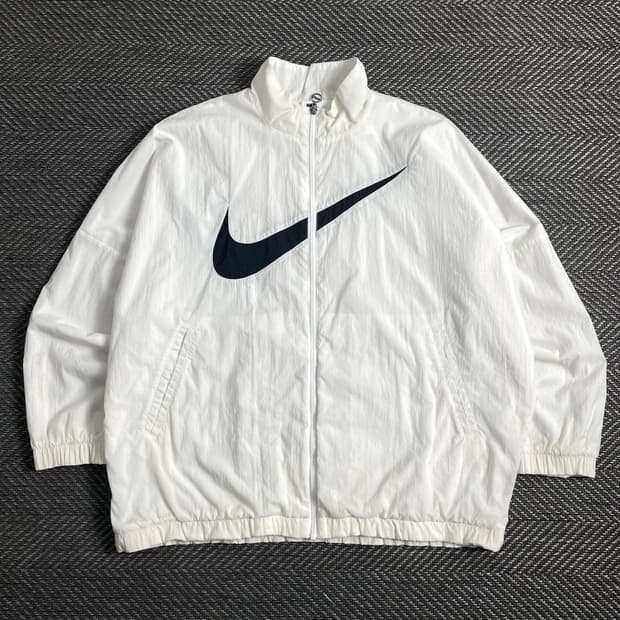 나이키 신형 빅스우시 나일론 박시핏 바람막이o 3912