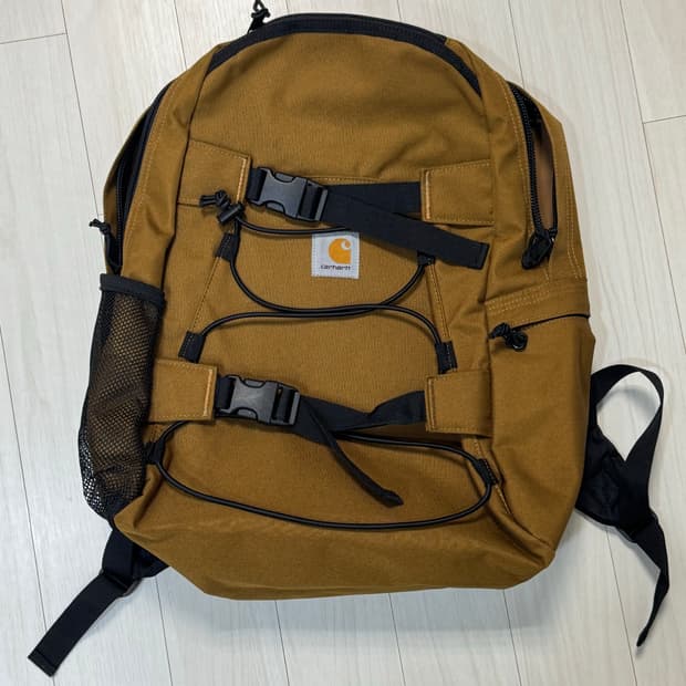칼하트 브라운 백팩 Carhartt Brown Backpack 팝니다!