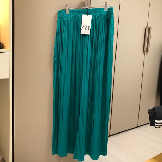 [새상품] 자라 플리츠팬츠