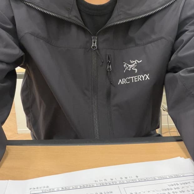 아크테릭스 스쿼미시 후디 블랙 M 상태최상