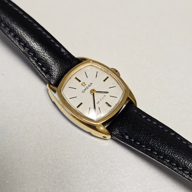 오메가 드빌 수동 금장 여성시계