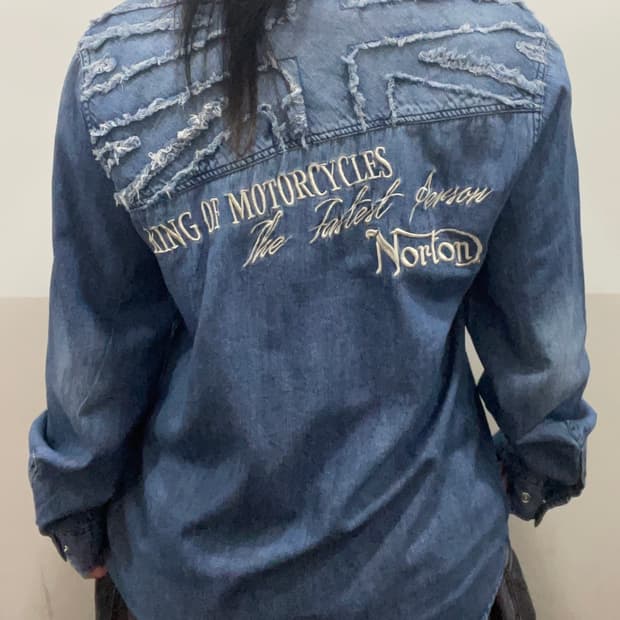 Norton 노턴 워싱 그런지 빅 자수로고 데님 긴팔셔츠