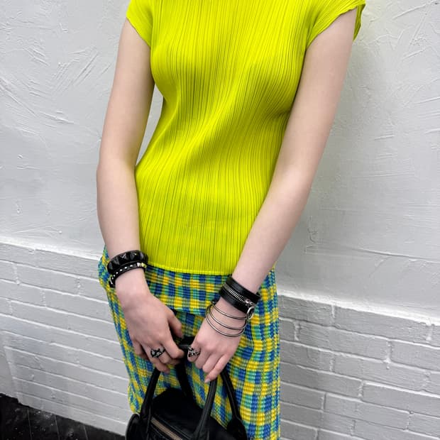 pleats please (issey miyake)