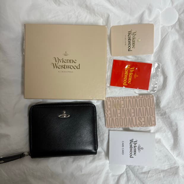 Vivienne Westwood 반지갑