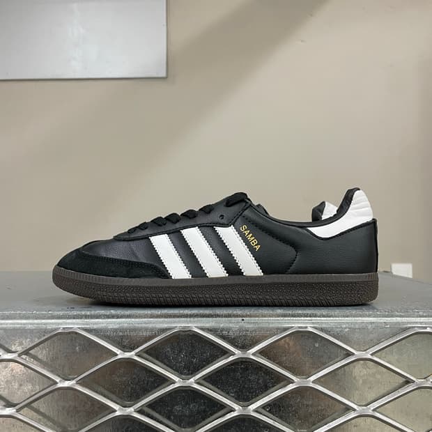 아디다스 삼바 코어 블랙 240 (gr-5601)