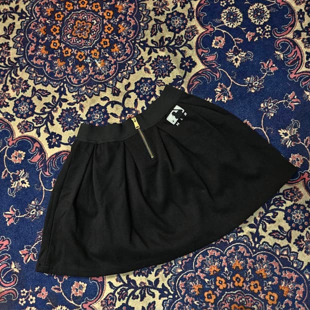 엠엘비(MLB) 밴딩 주름 미니스커트