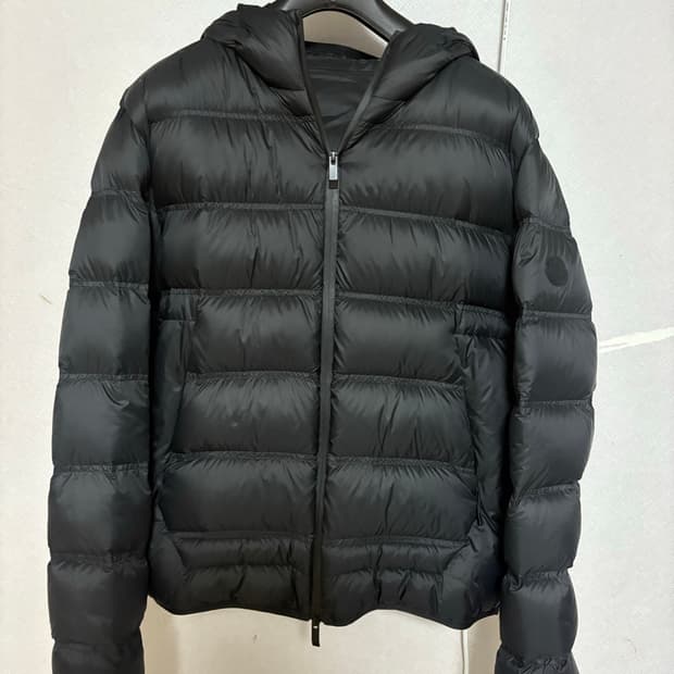 25년식 몽클레어 블랙와펜 패딩 5사이즈