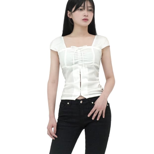 [택있는새상품] 포어링 유어 셔링 블라우스 (화이트)