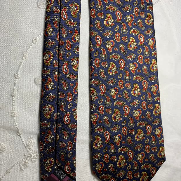 페이즐리 패턴 실크 넥타이 네이비