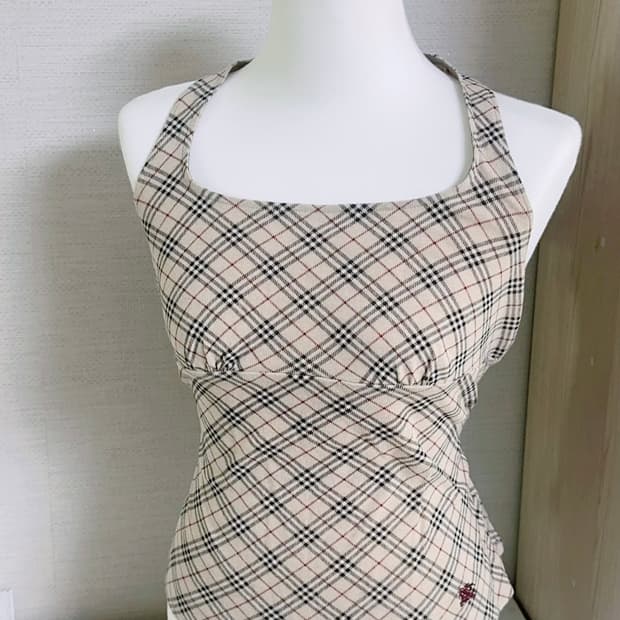 버버리 유일매물 블루라벨 노바체크 홀터넥 민소매 나시 슬리브리스