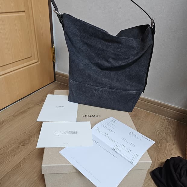 제니 착용 제품 신상 명품 르메르 벨트백 팔아요 belted 토트백 코튼