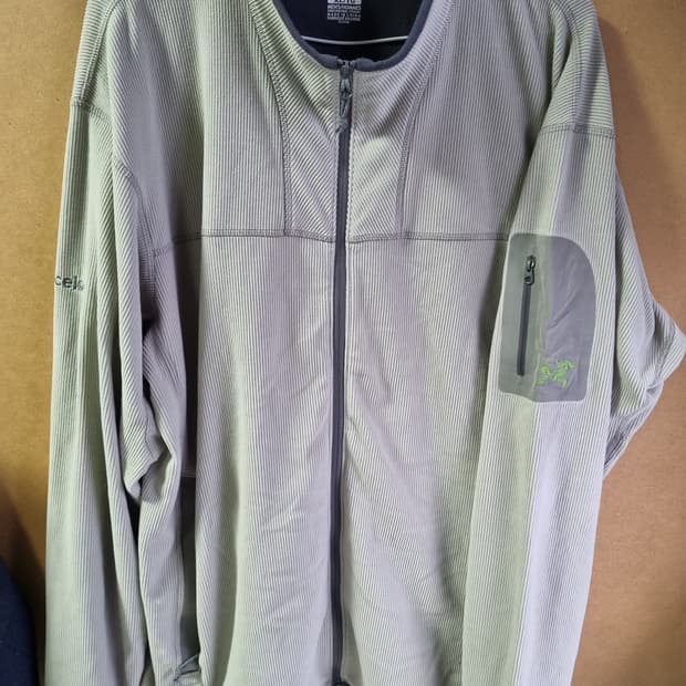 아크테릭스 남성 후리스 집업 