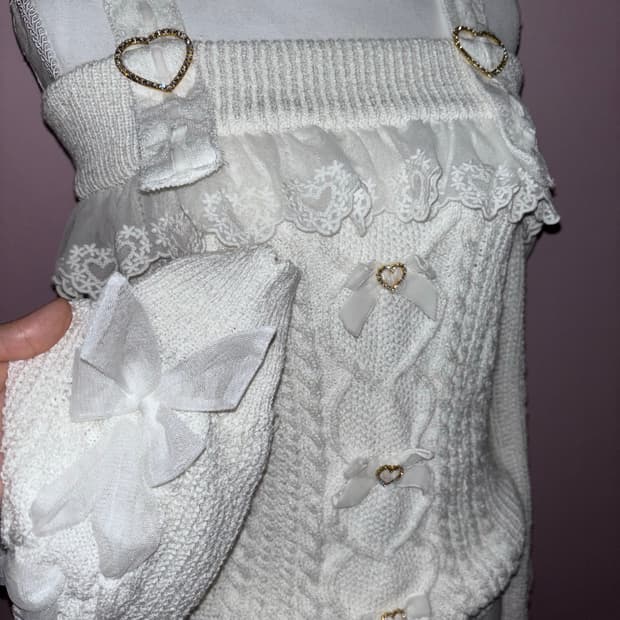 리본 큐빅 오프숄더 니트 양산형 지뢰계 리즈리사깔 달천