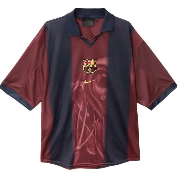 트래비스 스캇 x 나이키 x FC 바르셀로나 레트로 2000/01