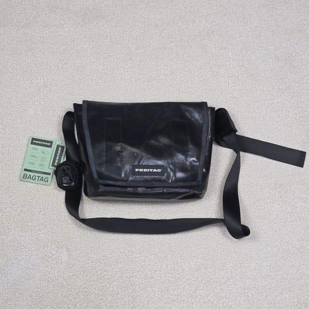 [프라이탁] F14 덱스터 메신저백 | 00221