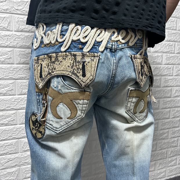 레드 페퍼 스펠 아웃 파이톤 패치 데님