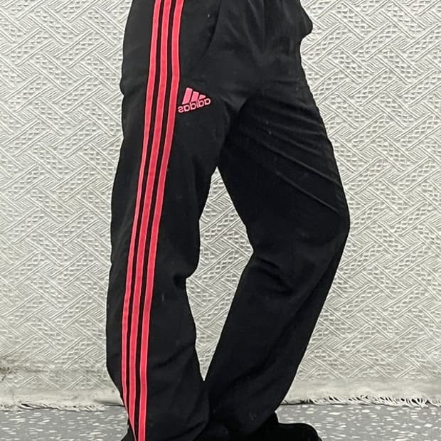 아디다스 Y2K 00's 블랙핑크 바람막이 트랙팬츠 90 C13770