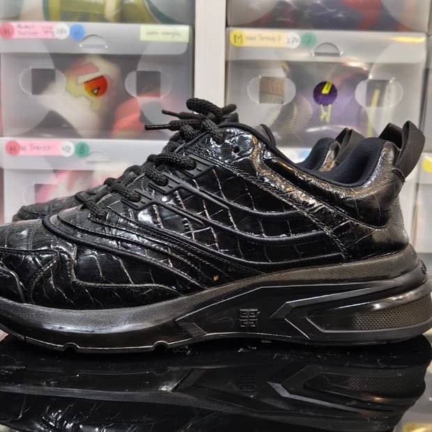 지방시 GIV1 레더 스니커즈