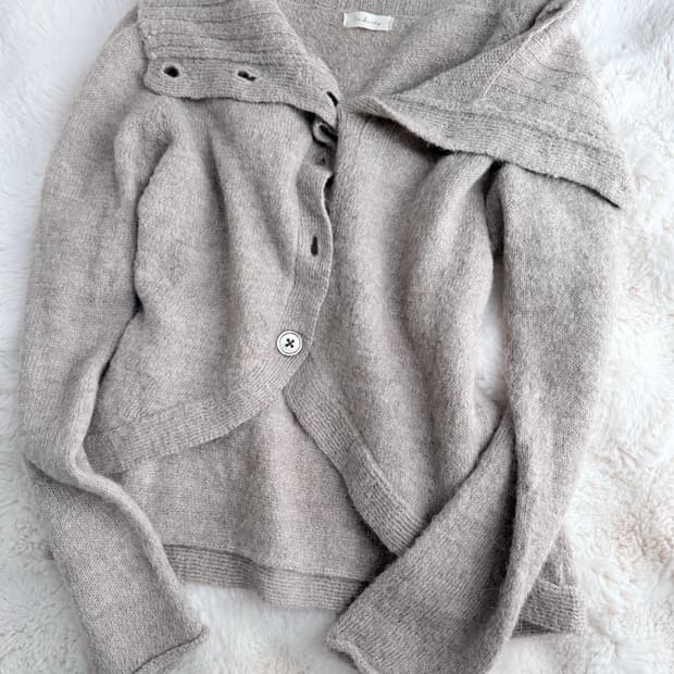 빈티지 그레이 베이지 알파카 가디건