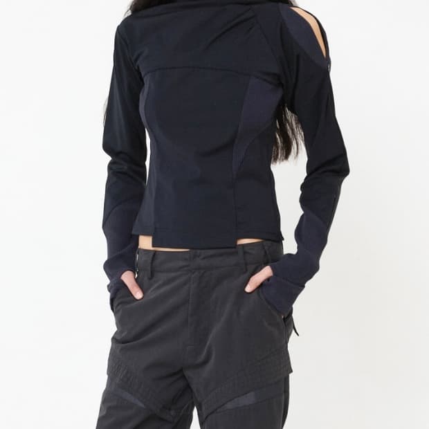 웻태그 FRONT TUCK RIB PANEL TOP CHARCOAL