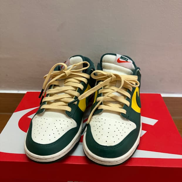 나이키 덩크 로우 그린/옐로우 색상 240mm 사이즈