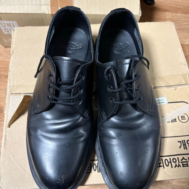 닥터마틴 1461 모노 270