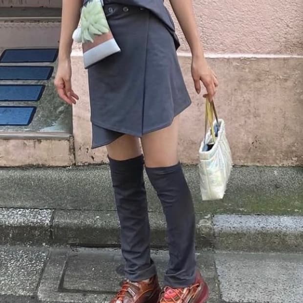 지초이 랩스커트 22-004