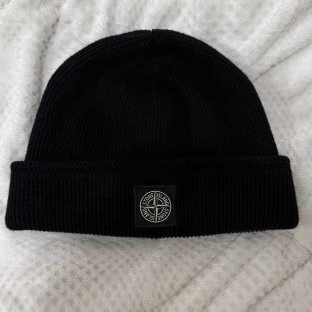 스톤아일랜드 블랙 비니 새상품