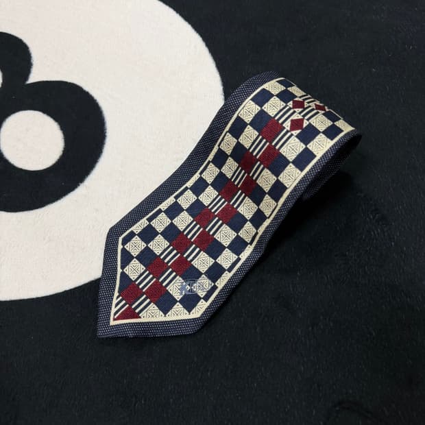 입생로랑 빈티지 넥타이