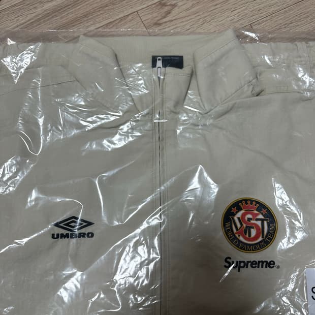 엄브로 슈프림 26ss 새상품 원가 36(온라인ㅠ)