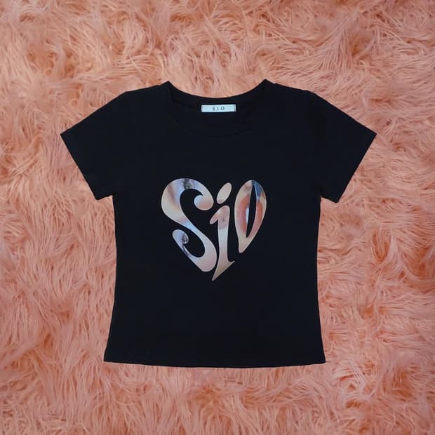 SIO HEART LOGO T-SHIRT 시오 하트 로고티