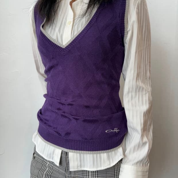 oakley purple vest