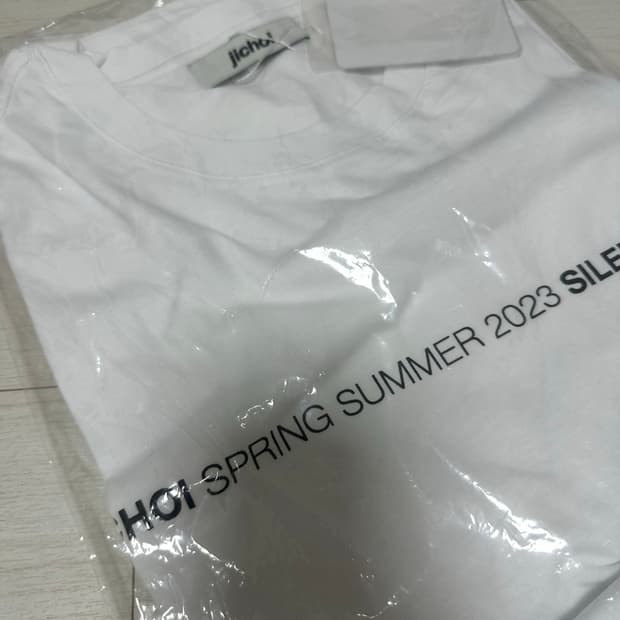 지초이 SS23 SLEEVE POCKET T-SHIRT (WHITE)