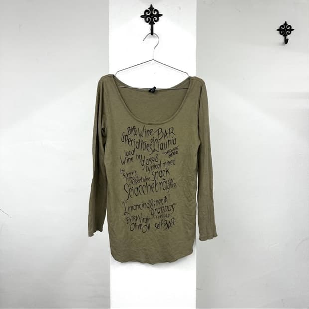 mousy lettering longsleeve
