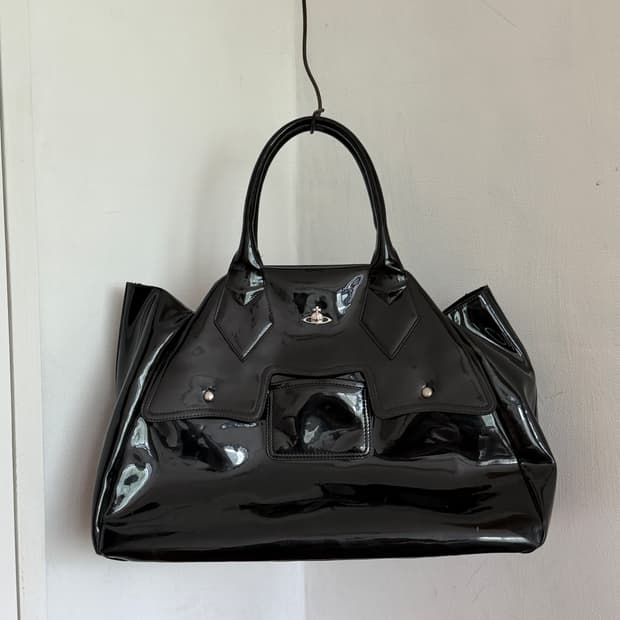 비비안웨스트우드 vinyl bowling bag