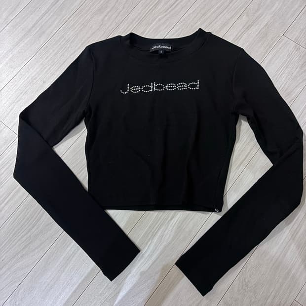 Jedbead 제드비드 주얼리 핫픽스 크롭티 블랙