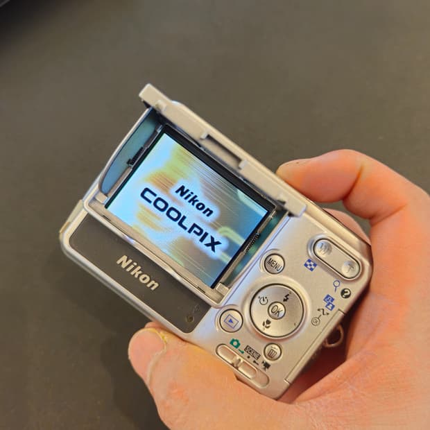 Nikon coopix L3