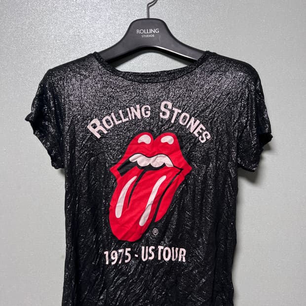 Rolling stones rock  glow t shirt