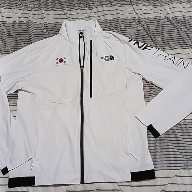 노스페이스 국가대표 기능성얇은저지 100 가슴53 기장67