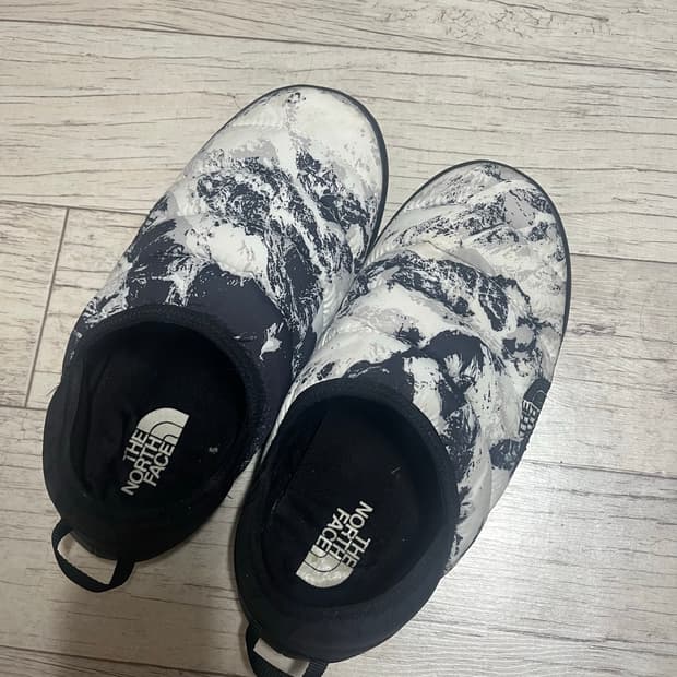 노스페이스 패딩 슈즈