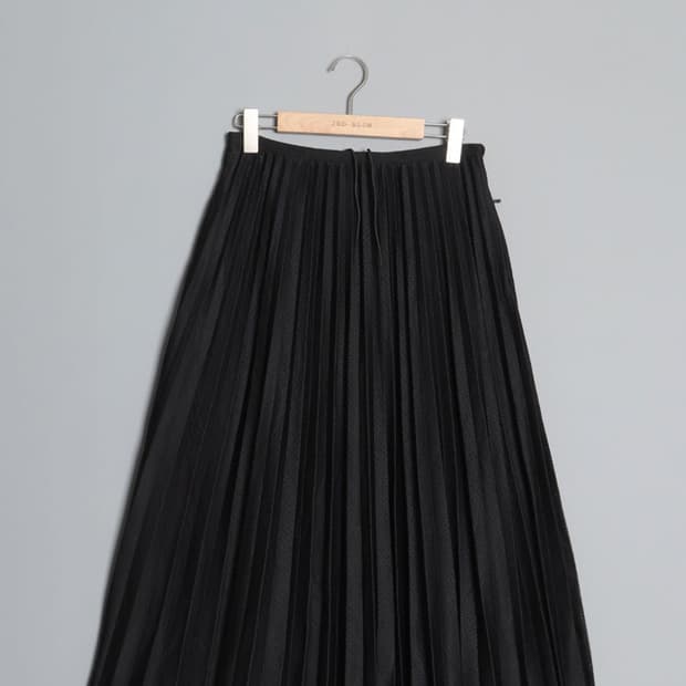 FieldCore Mesh Pleats Skirt (27~28)