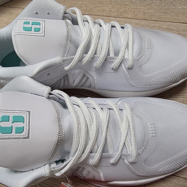 나이키 사브리나 2 운동화245