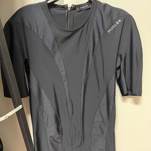 MUGLER SPIRAL TOP BLACK