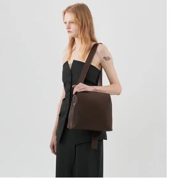 (새상품) OSOI 오소이 브로트백 라지 브라운