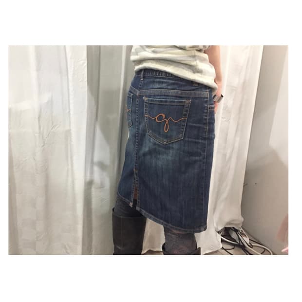 Guess 게스 모리걸 오렌지 스티치 데님 미디 스커트