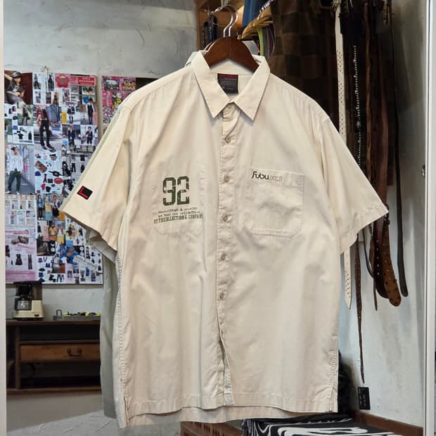 후부 올드스쿨 베이지 오버핏 반팔 셔츠